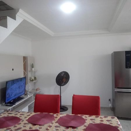 Apartamento Duplex Mobiliado Em Сан-Педру-да-Алдея Экстерьер фото