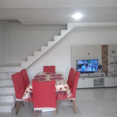 Apartamento Duplex Mobiliado Em Сан-Педру-да-Алдея Экстерьер фото